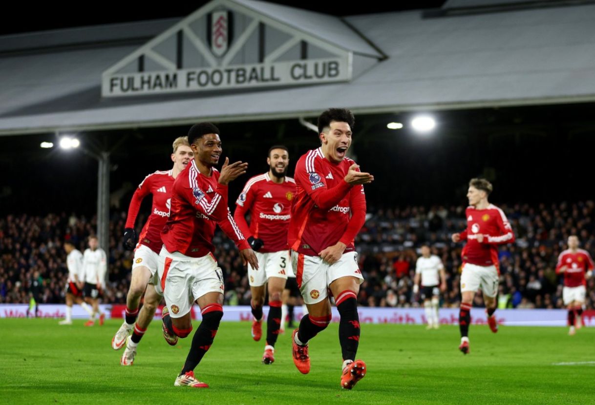 爱游戏体育投注平台德罗巴重返赛场，重返赛场首场状态出色，曼联观众沸腾！热度持续攀升的简单介绍