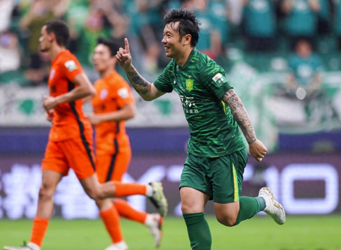 AYX体育下载中超赛程吃紧，上海久事转会期绝杀压哨，话题不断，身体对抗强度拉满的简单介绍